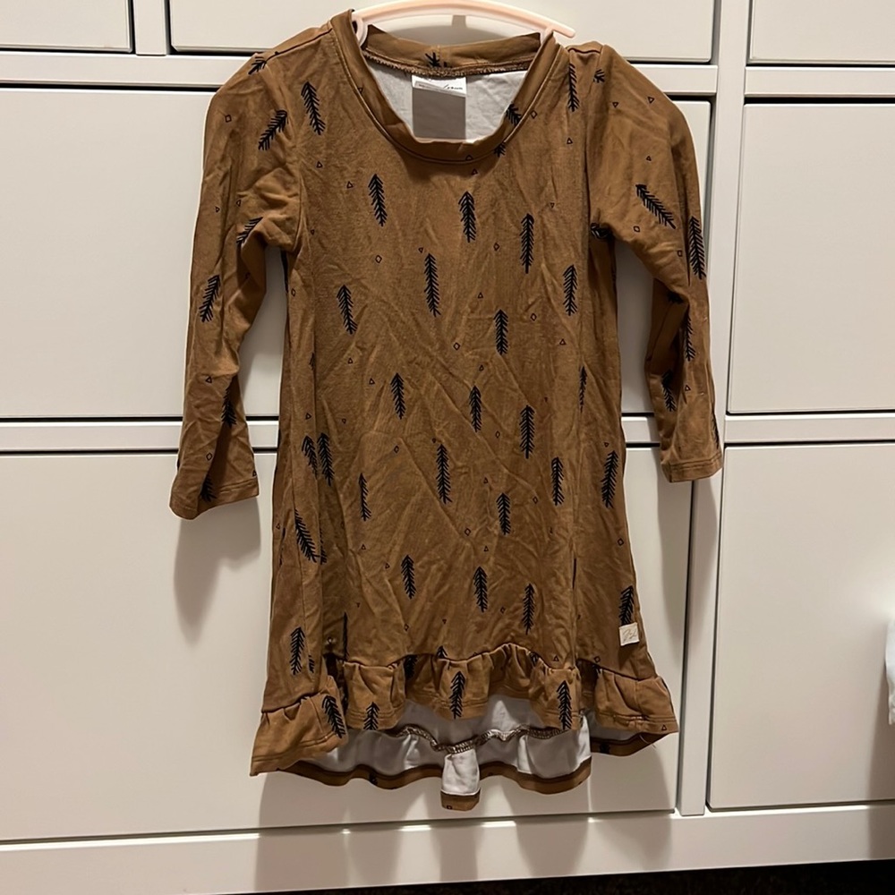Jax and Lennon dress
